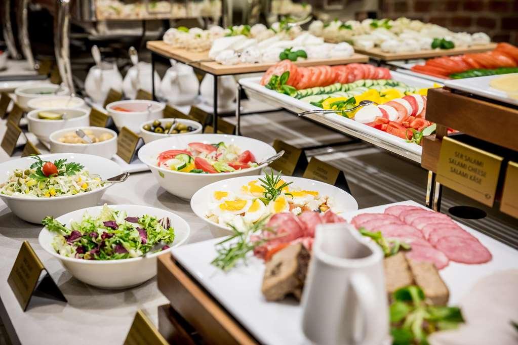 Hotel Diament Economy Gliwice Restoran gambar